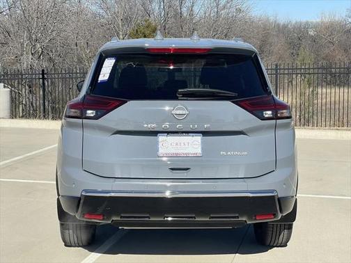 2025 Nissan Rogue Platinum