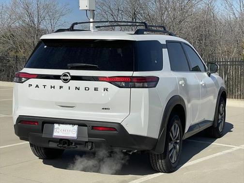 2025 Nissan Pathfinder SV 4WD