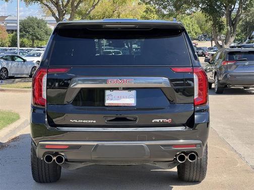 2024 GMC Yukon 4WD AT4
