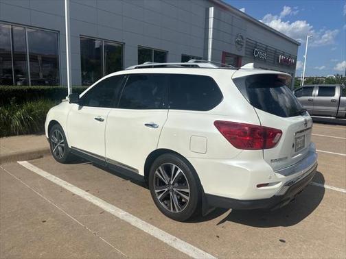 2019 Nissan Pathfinder Platinum