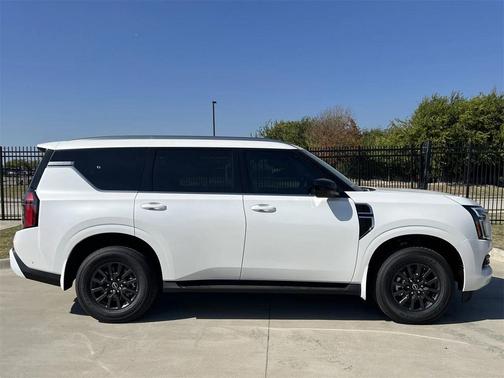2026 Nissan Armada SV