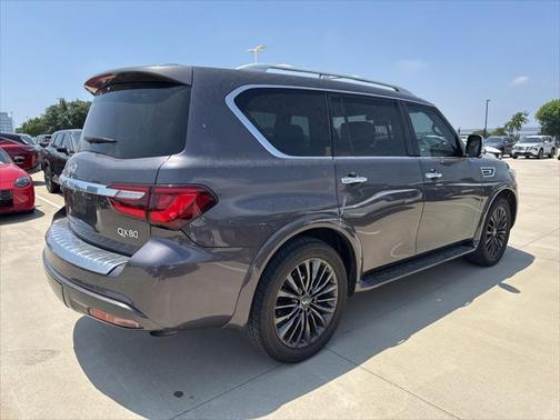 2023 INFINITI QX80 SENSORY