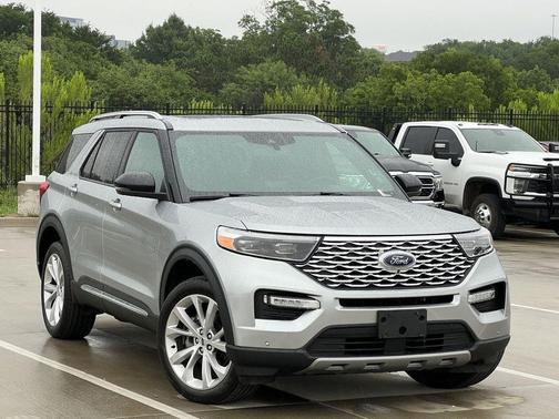 Iconic Silver Metallic 2023 Ford Explorer Platinum