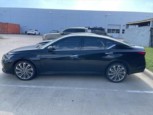 2023 Nissan Altima 2.5 SL