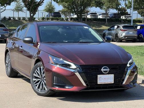 2025 Nissan Altima SV FWD