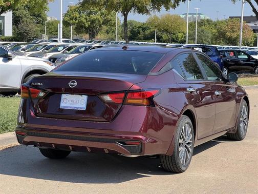 2025 Nissan Altima SV FWD