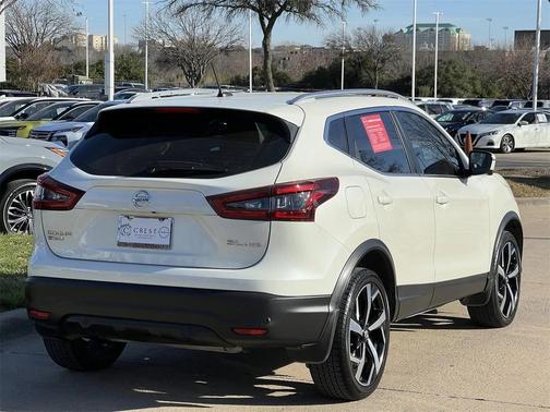 2022 Nissan Rogue Sport SL
