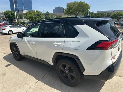 2019 Toyota RAV4 Hybrid SE