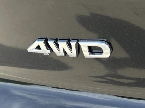 2025 Nissan Pathfinder S 4WD