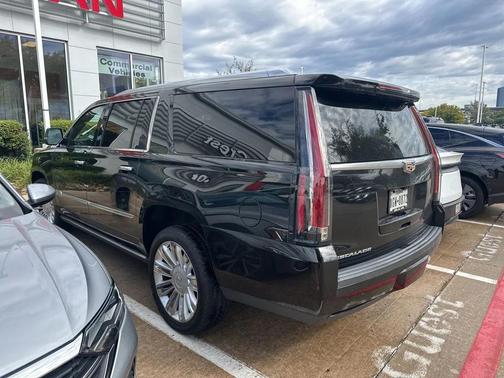 2018 Cadillac Escalade ESV Platinum