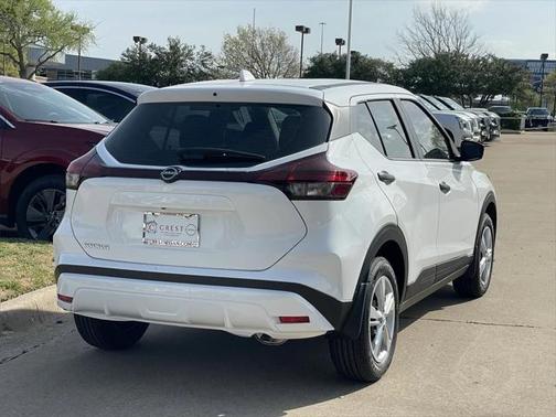 2025 Nissan Kicks S