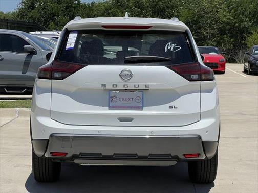 2025 Nissan Rogue SL