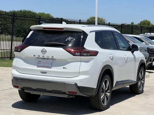 2025 Nissan Rogue SL