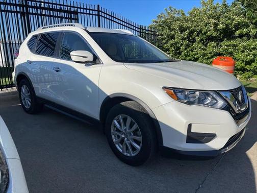 2020 Nissan Rogue SV