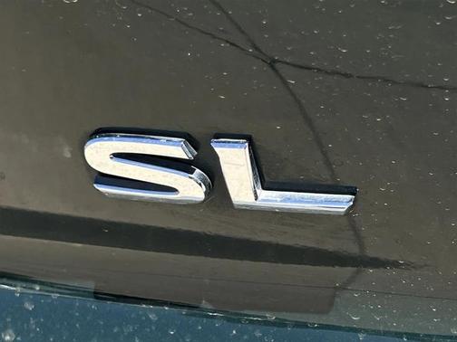 2023 Nissan Pathfinder SL FWD