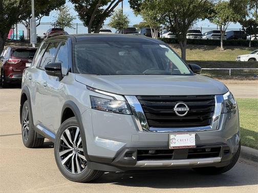 2025 Nissan Pathfinder Platinum FWD