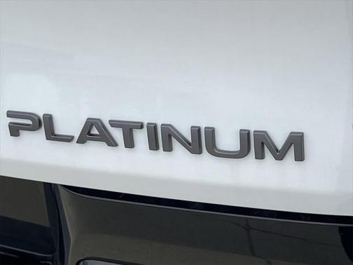 2025 Nissan Murano Platinum
