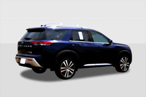 2025 Nissan Pathfinder Platinum 4WD