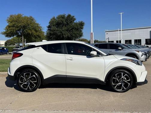 2019 Toyota C-HR XLE