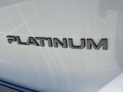 2025 Nissan Armada Platinum 4WD