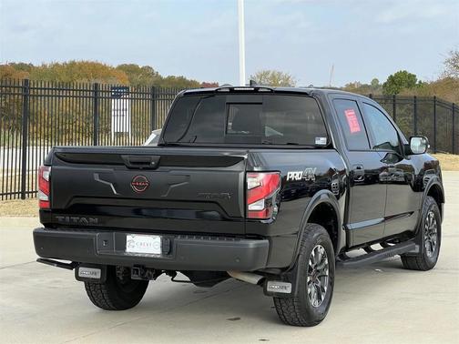 2024 Nissan Titan PRO-4X