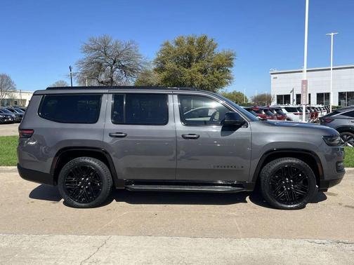 2023 Jeep Wagoneer Series II Carbide 4x4