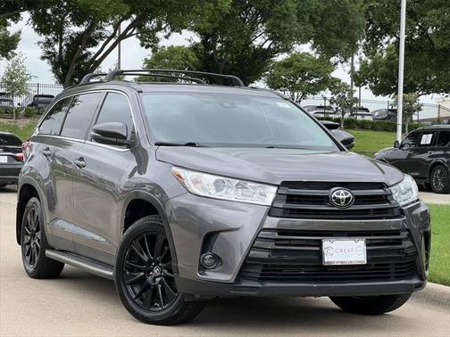 2019 Toyota Highlander SE