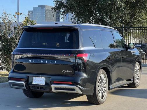 2025 INFINITI QX80 SENSORY AWD