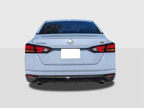 2025 Nissan Altima SR FWD