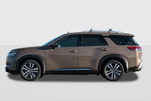 2025 Nissan Pathfinder Platinum 4WD
