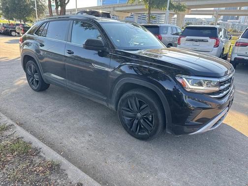 2022 Volkswagen Atlas Cross Sport 3.6L V6 SE w/Technology