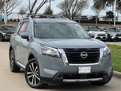 2023 Nissan Pathfinder Platinum FWD