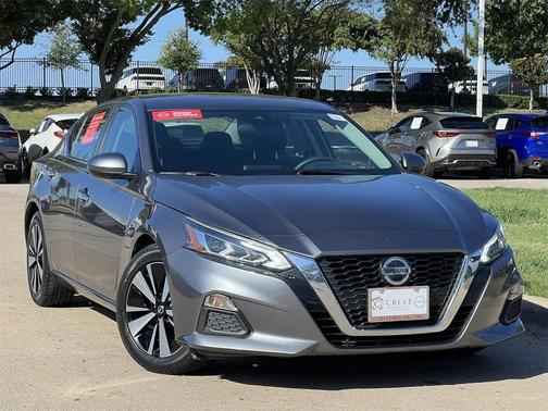 2022 Nissan Altima 2.5 SV