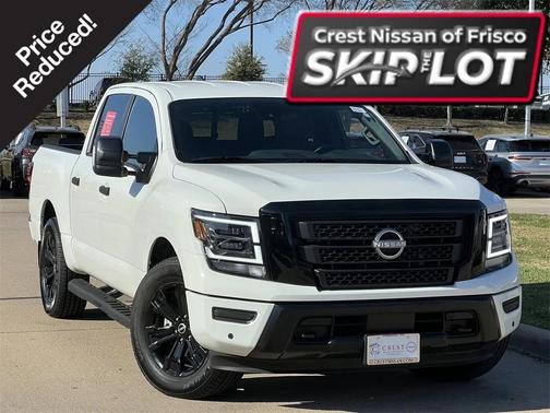 2024 Nissan Titan SV