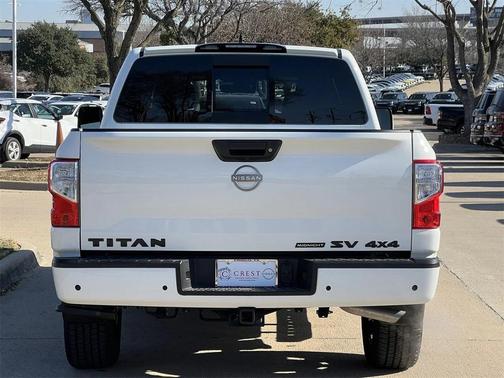 2024 Nissan Titan SV