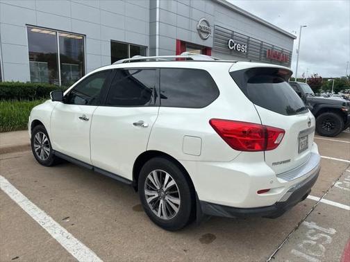 2018 Nissan Pathfinder SL