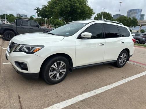 2018 Nissan Pathfinder SL