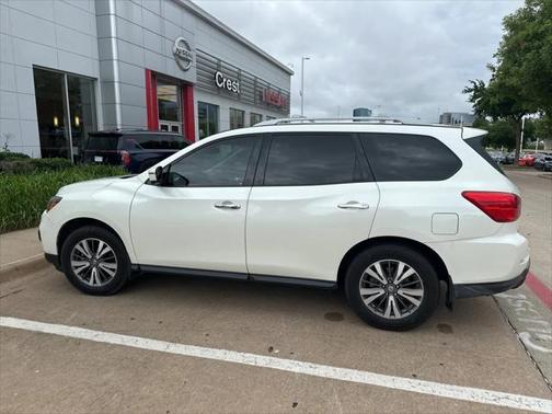 2018 Nissan Pathfinder SL