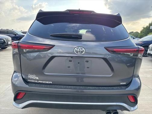 2024 Toyota Highlander XSE