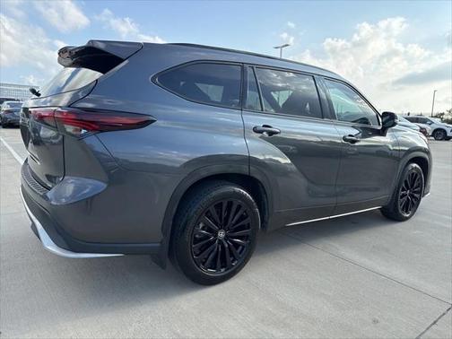 2024 Toyota Highlander XSE