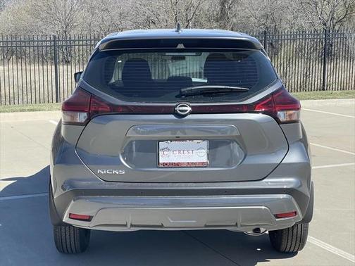 2025 Nissan Kicks S