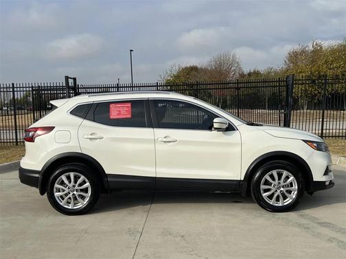 2021 Nissan Rogue Sport SV