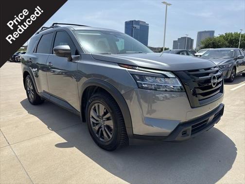 2022 Nissan Pathfinder SV 4WD