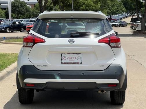 2020 Nissan Kicks SR