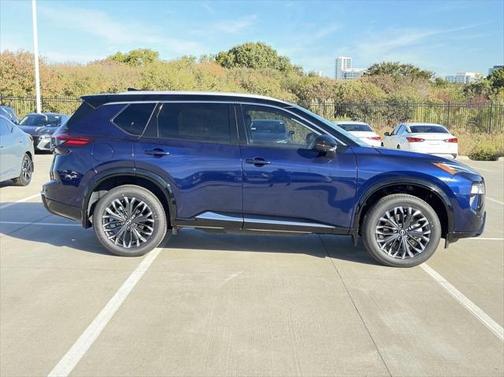 2025 Nissan Rogue Platinum
