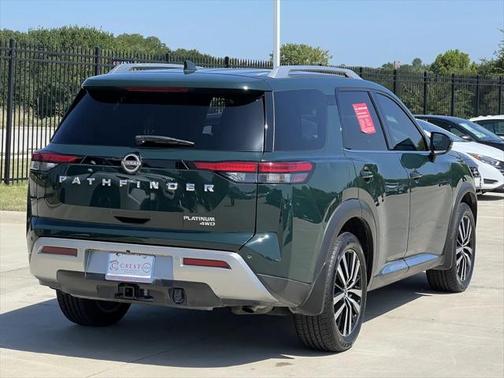 2023 Nissan Pathfinder Platinum 4WD