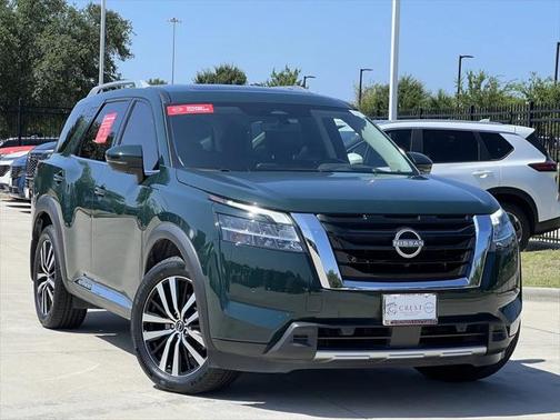 2023 Nissan Pathfinder Platinum 4WD