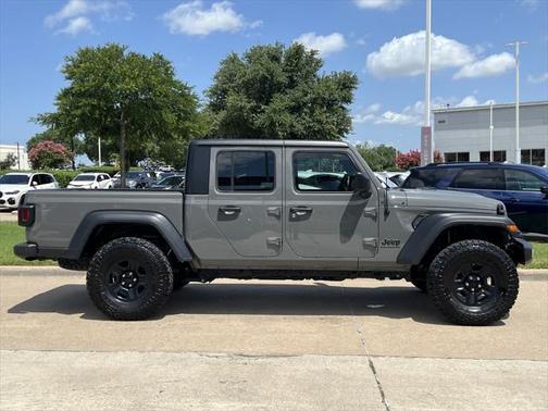 2023 Jeep Gladiator Sport