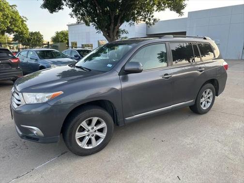2013 Toyota Highlander SE