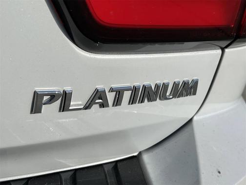 2024 Nissan Armada Platinum 2WD